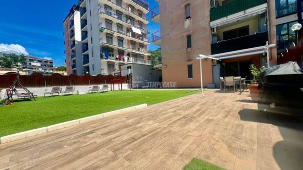 appartamento in vendita a Napoli in zona Fuorigrotta