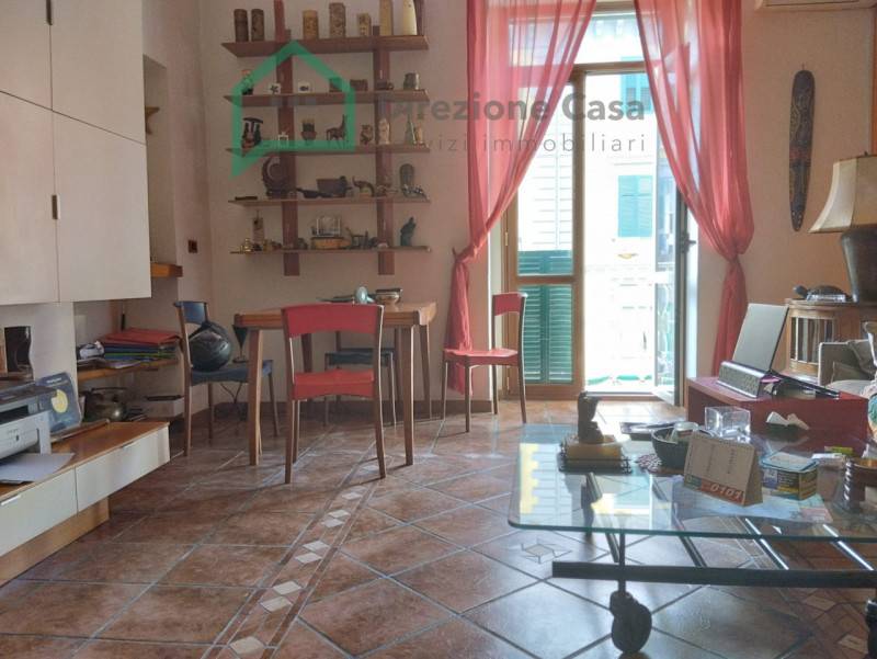 appartamento in vendita a Napoli in zona Vicaria