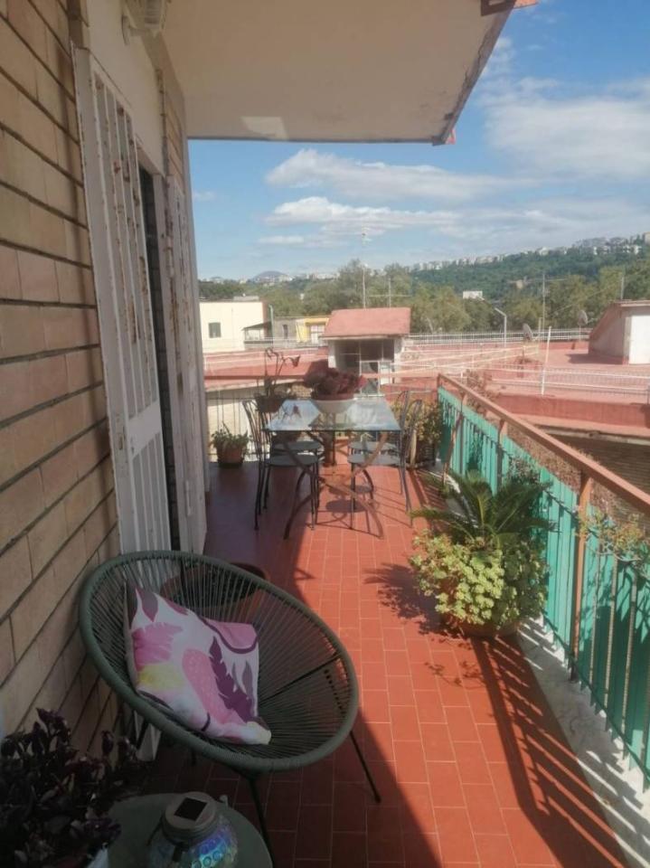 appartamento in vendita a Napoli in zona Bagnoli