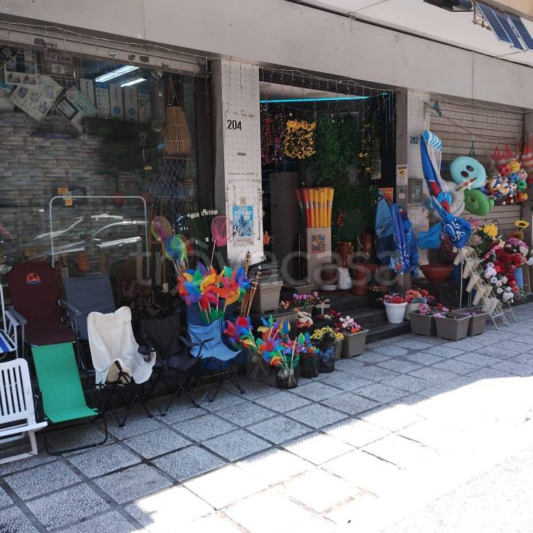trivano in vendita a Napoli in zona Fuorigrotta