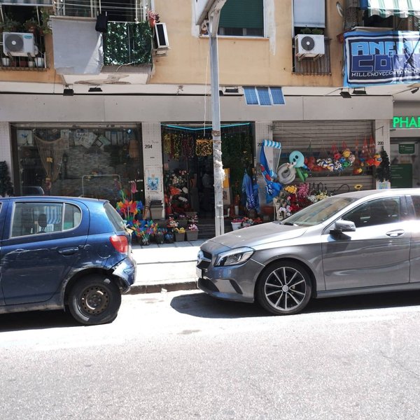 locale commerciale in vendita a Napoli in zona Fuorigrotta