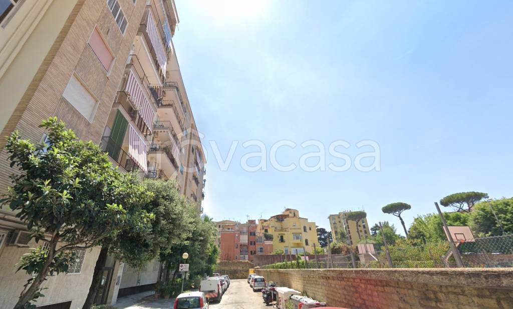 appartamento in vendita a Napoli in zona Capodimonte / Colli Aminei