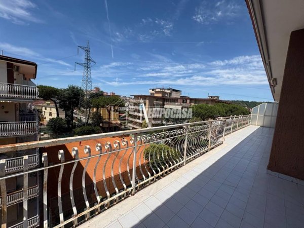 appartamento in vendita a Napoli in zona Pianura