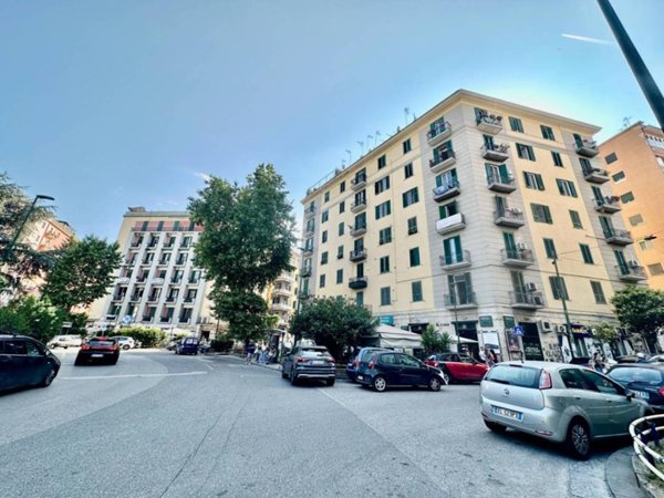 appartamento in vendita a Napoli in zona Arenella