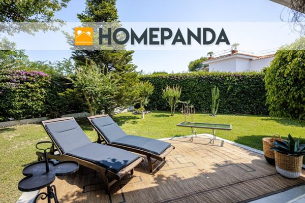 casa indipendente in vendita a Napoli in zona Bagnoli