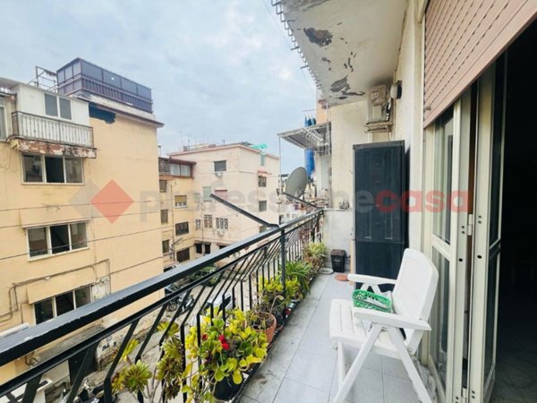 appartamento in vendita a Napoli in zona Fuorigrotta