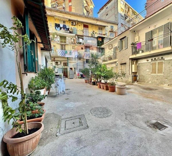 appartamento in vendita a Napoli