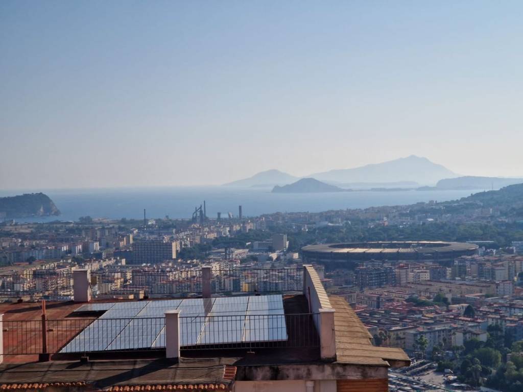 appartamento in vendita a Napoli in zona Posillipo