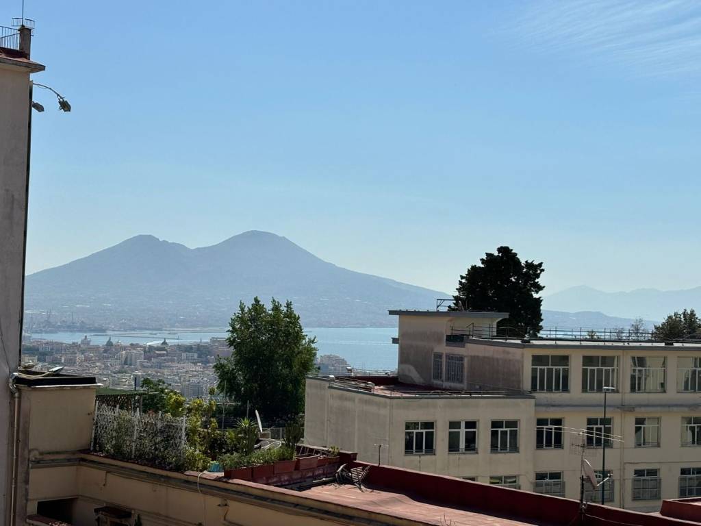 appartamento in vendita a Napoli in zona Posillipo