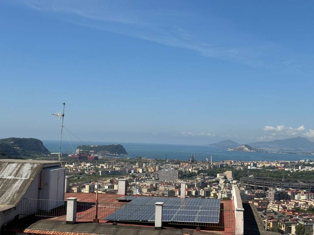 appartamento in vendita a Napoli in zona Posillipo