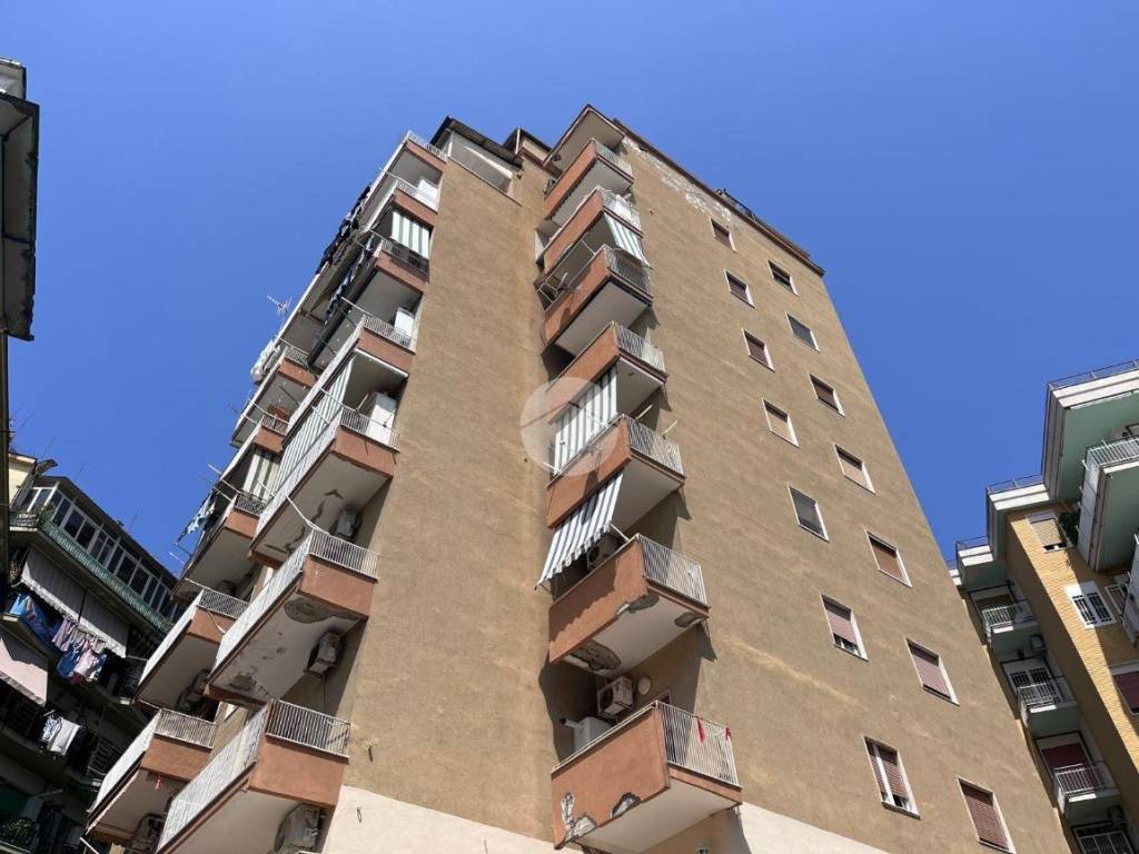 appartamento in vendita a Napoli in zona Stella