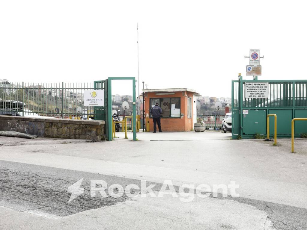 appartamento in vendita a Napoli in zona Bagnoli