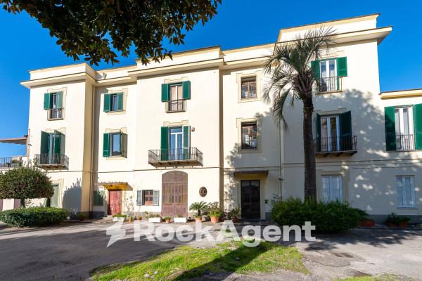 appartamento in vendita a Napoli in zona Vomero