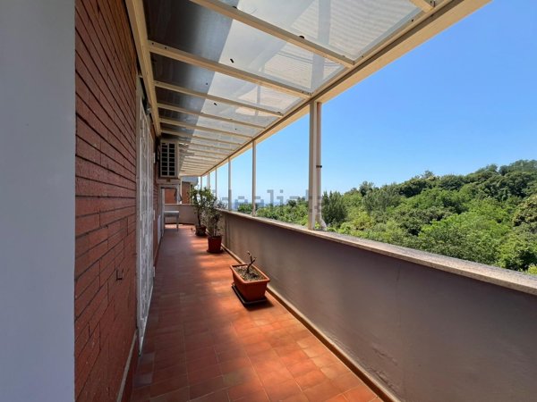 appartamento in vendita a Napoli in zona Arenella