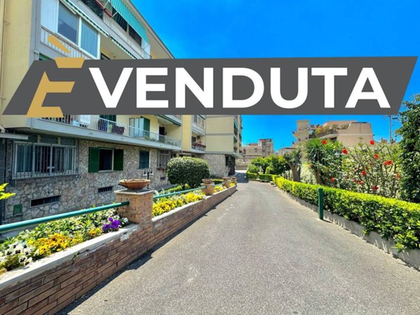 appartamento in vendita a Napoli in zona Bagnoli