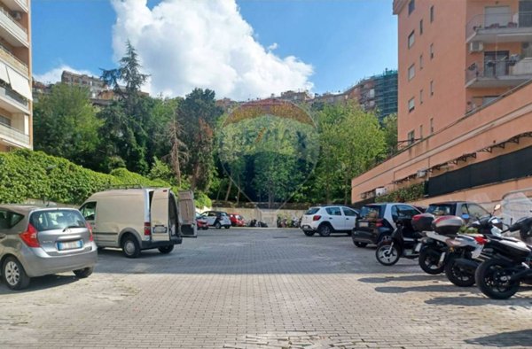 appartamento in vendita a Napoli in zona Soccavo