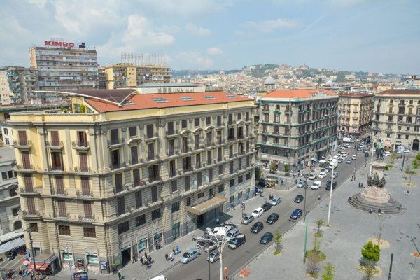 appartamento in vendita a Napoli in zona Pendino / San Giuseppe