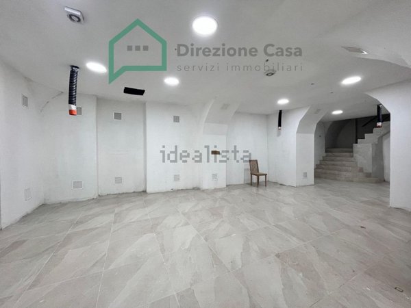 locale di sgombero in vendita a Napoli in zona San Lorenzo
