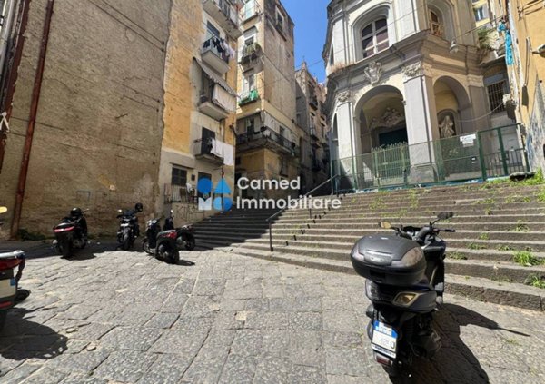 appartamento in vendita a Napoli in zona Mercato
