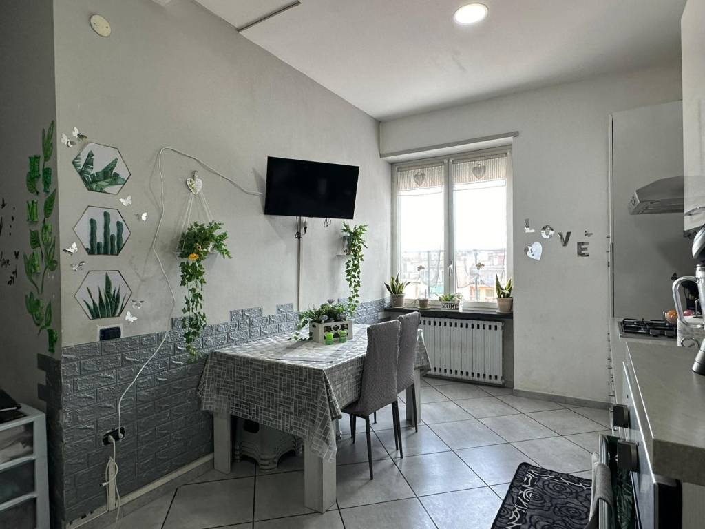 appartamento in vendita a Napoli in zona Barra