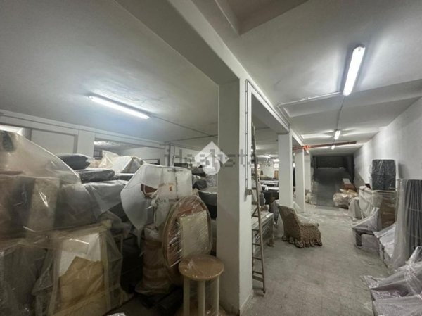 ufficio in vendita a Napoli in zona Secondigliano