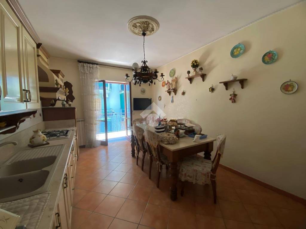 appartamento in vendita a Napoli in zona Secondigliano