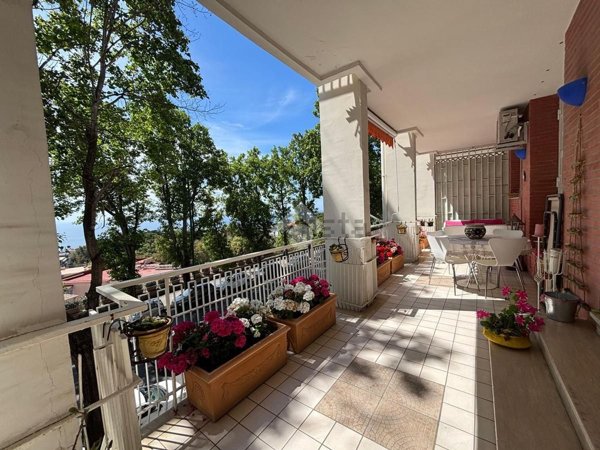 appartamento in vendita a Napoli in zona Posillipo