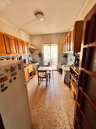 appartamento in vendita a Napoli in zona Chiaia