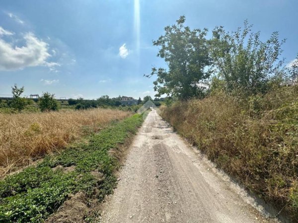 terreno agricolo in vendita a Napoli in zona Chiaiano