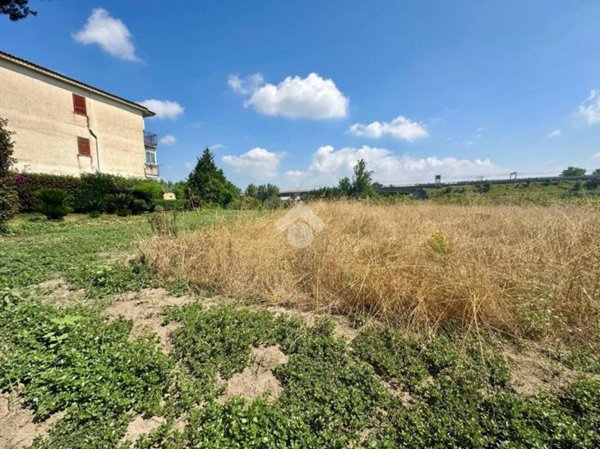 terreno agricolo in vendita a Napoli in zona Secondigliano