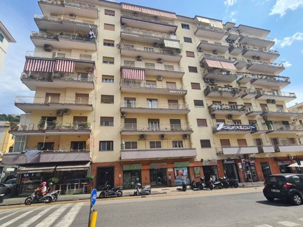 appartamento in vendita a Napoli in zona Fuorigrotta