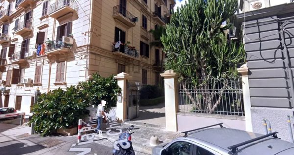 appartamento in vendita a Napoli in zona Vomero