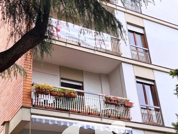 appartamento in vendita a Napoli in zona Capodimonte / Colli Aminei