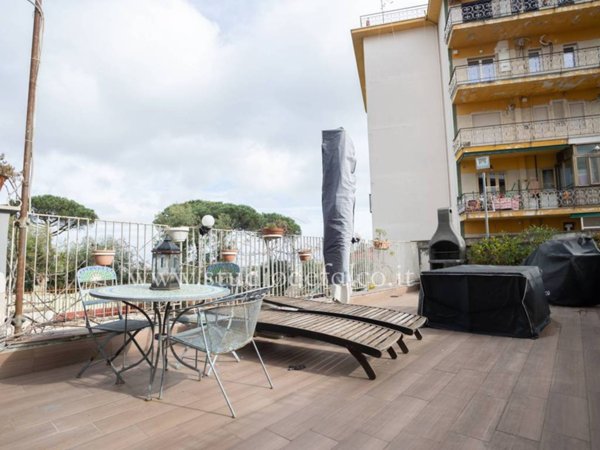 appartamento in vendita a Napoli in zona Capodimonte / Colli Aminei