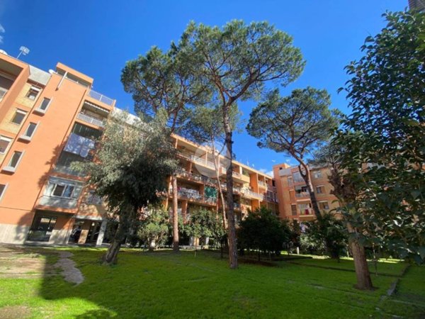 appartamento in vendita a Napoli in zona Fuorigrotta