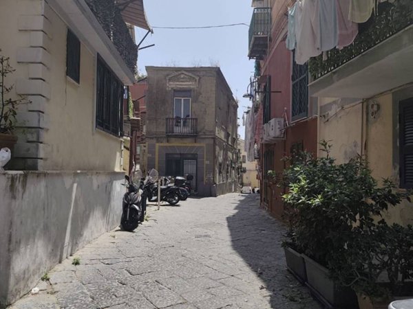 appartamento in vendita a Napoli in zona Posillipo