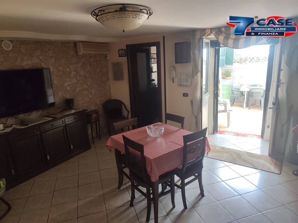 appartamento in vendita a Napoli in zona Posillipo