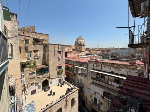 appartamento in vendita a Napoli in zona Pendino / San Giuseppe