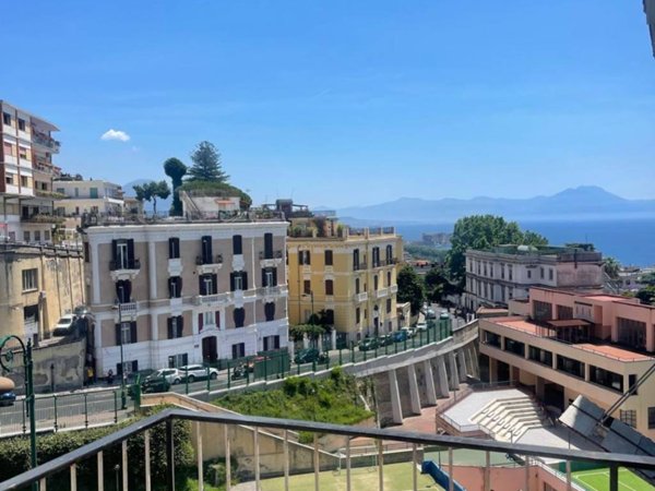 appartamento in vendita a Napoli in zona Vomero