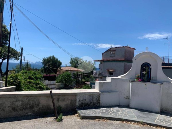 appartamento in vendita a Napoli in zona Posillipo