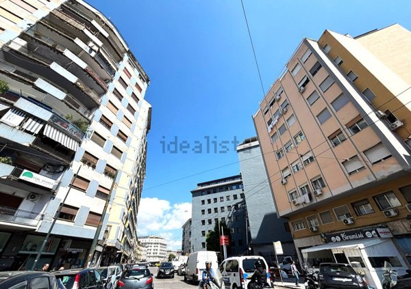appartamento in vendita a Napoli in zona Mercato