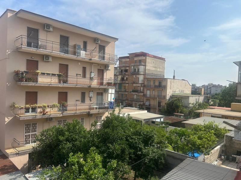 appartamento in vendita a Napoli in zona Pianura