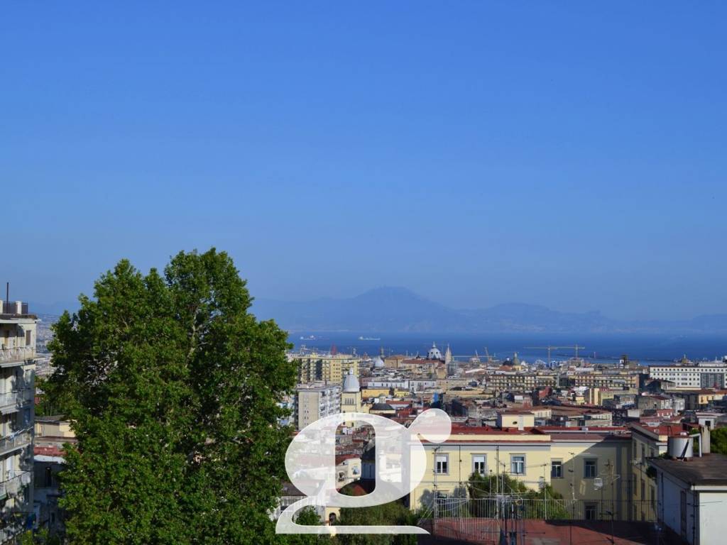 appartamento in vendita a Napoli in zona Capodimonte / Colli Aminei