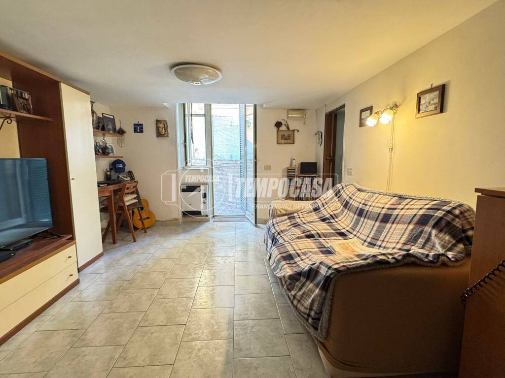 appartamento in vendita a Napoli in zona Bagnoli