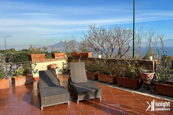 appartamento in vendita a Napoli in zona Posillipo
