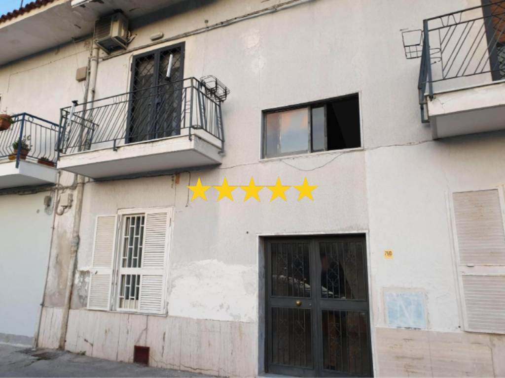 appartamento in vendita a Napoli in zona Soccavo