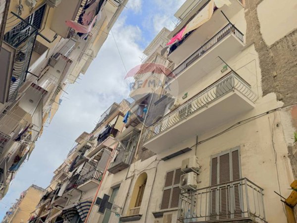 appartamento in vendita a Napoli in zona Pendino / San Giuseppe