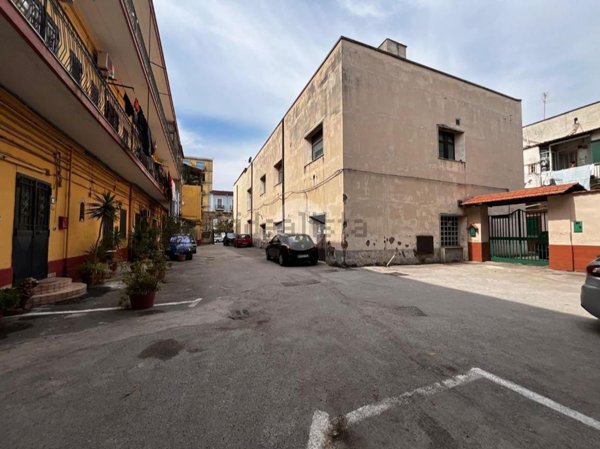 appartamento in vendita a Napoli in zona Ponticelli