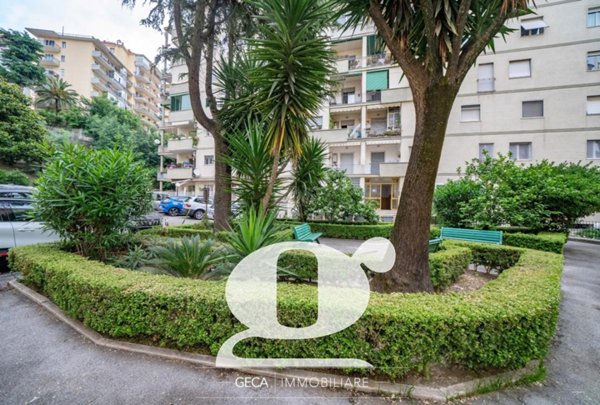 appartamento in vendita a Napoli in zona Arenella