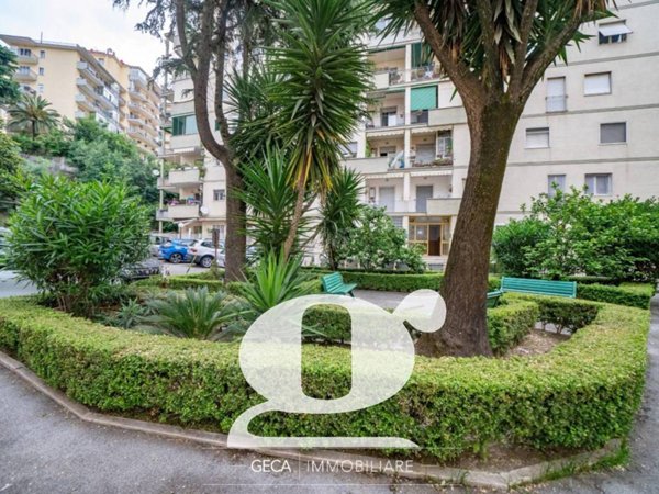 appartamento in vendita a Napoli in zona Arenella